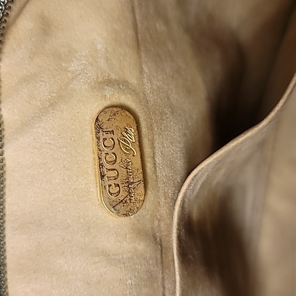 RARE VINTAGE GUCCI PLUS CLUTCH - Picture 10 of 13
